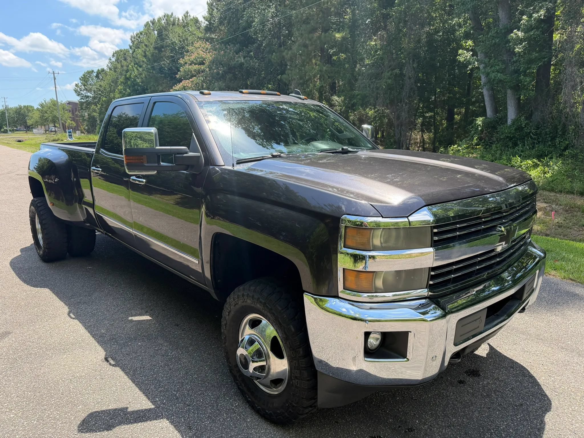 Used 2015 Chevrolet Silverado 3500 LTZ w/ Duramax Plus Package AWD/4WD image 4
