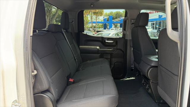 Used 2025 Chevrolet Silverado 1500 Custom w/ Turbomax Blackout Package RWD image 21