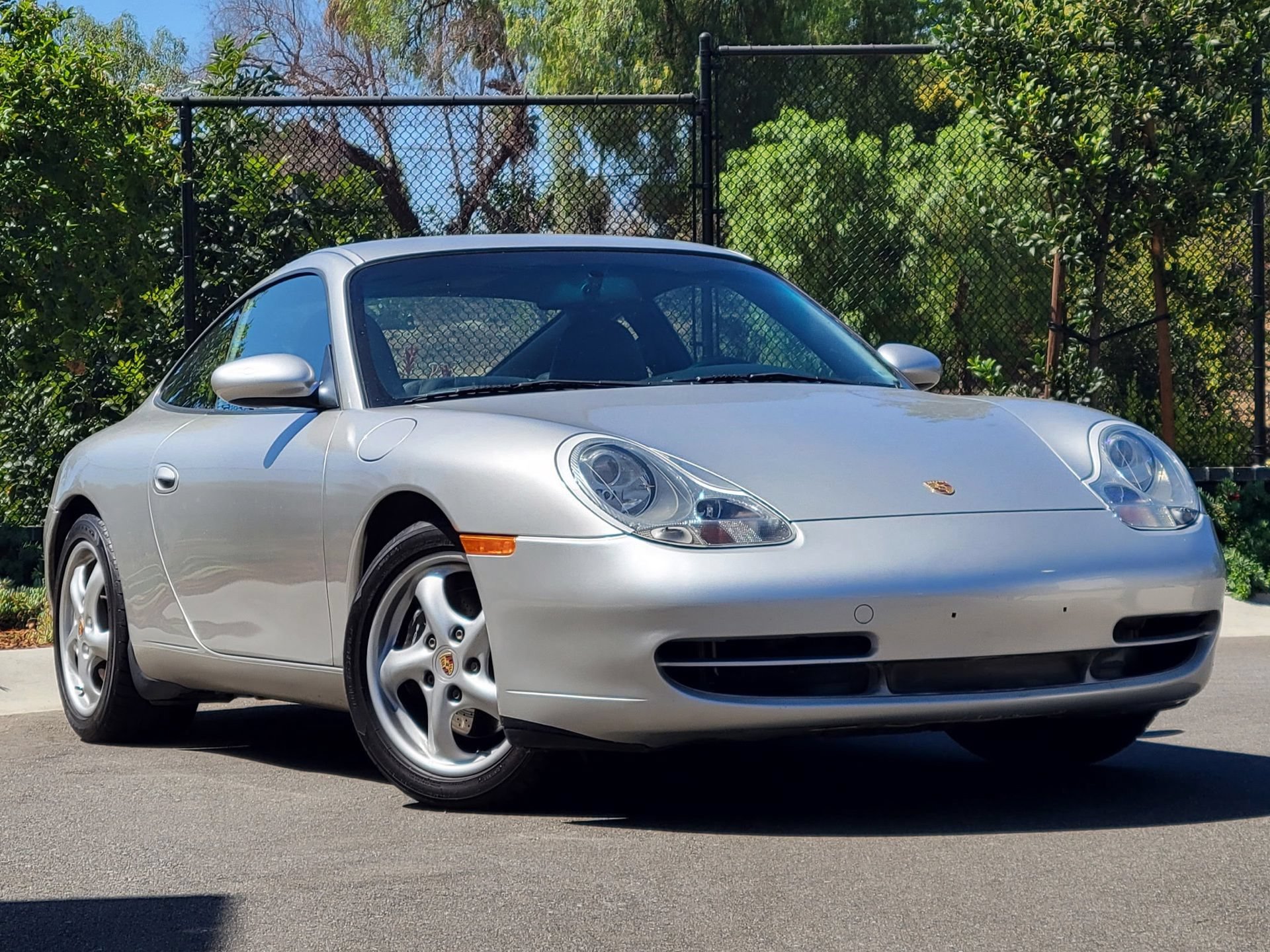 Used 2001 Porsche 911 Carrera RWD image 9