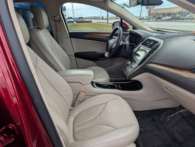 Used 2018 Lincoln MKC Select w/ Lincoln MKC Climate Package image 4