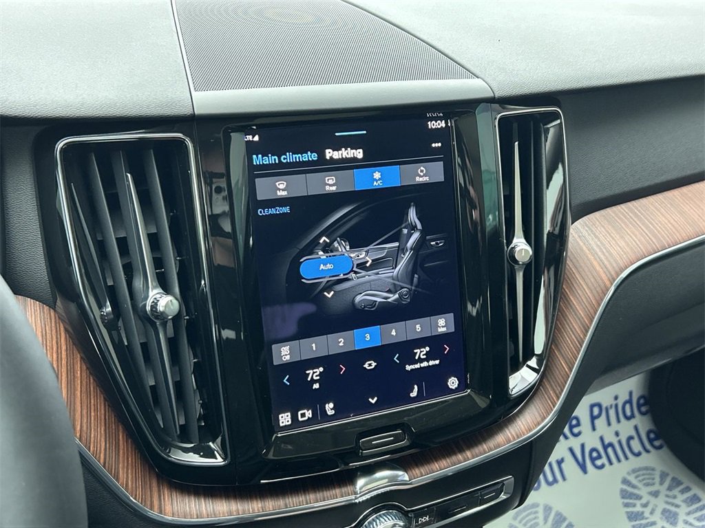 Certified 2023 Volvo XC60 B5 Plus w/ Climate Package image 21
