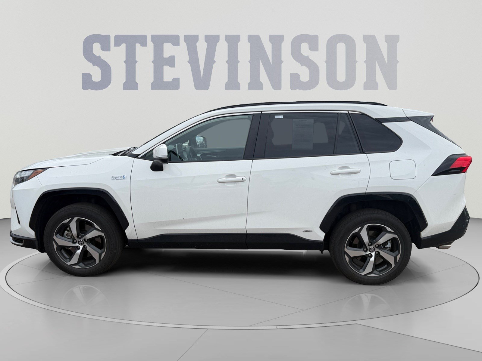 Used 2023 Toyota RAV4 SE w/ Weather & Moonroof Package AWD/4WD image 2