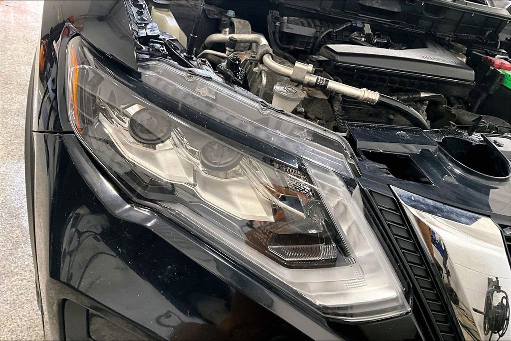 Used 2019 Nissan Rogue SL image 31