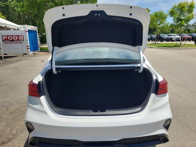 Used 2023 Kia Forte LXS w/ LXS Technology Package FWD image 9