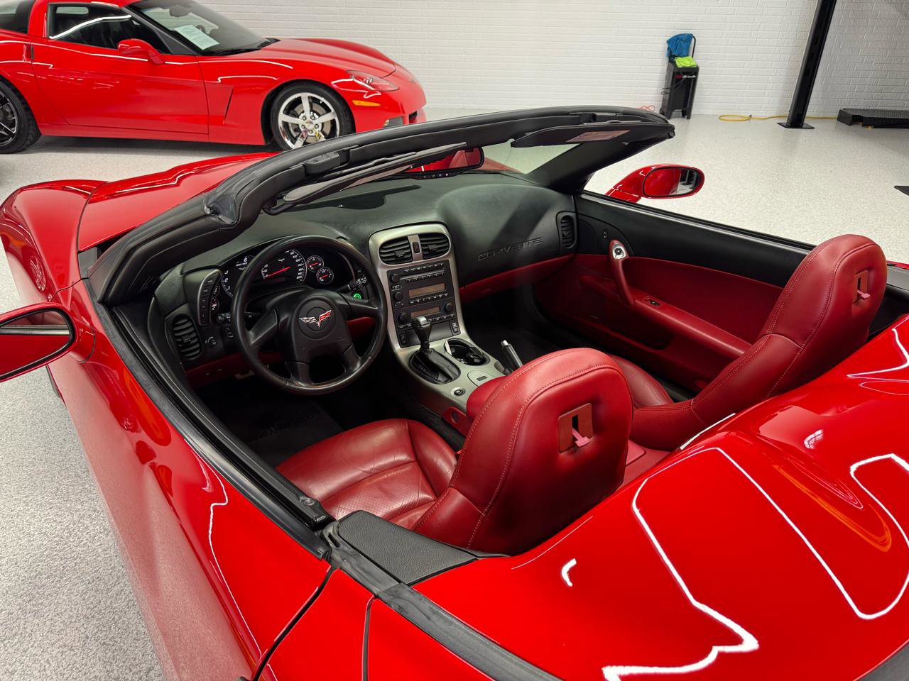 Used 2005 Chevrolet Corvette Convertible w/ Preferred Equipment Group image 36
