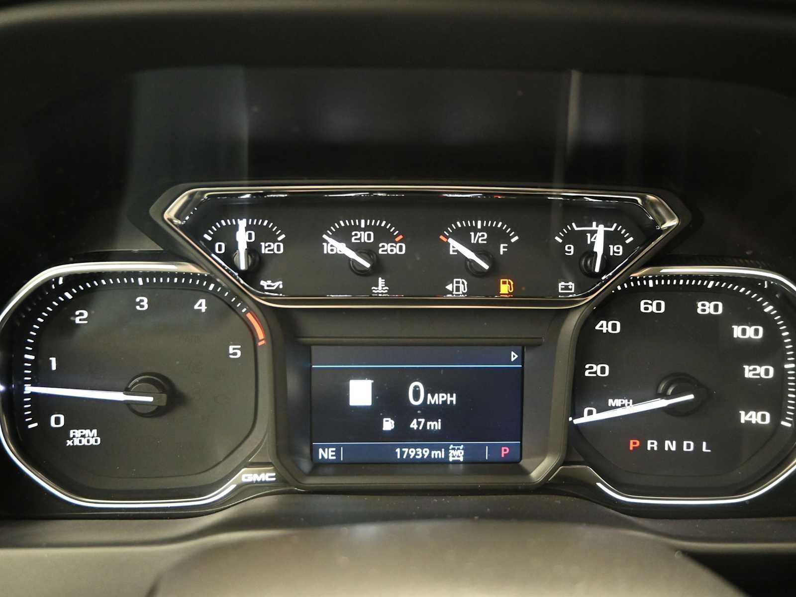 Used 2022 GMC Sierra 2500 AT4 w/ AT4 Preferred Package image 11