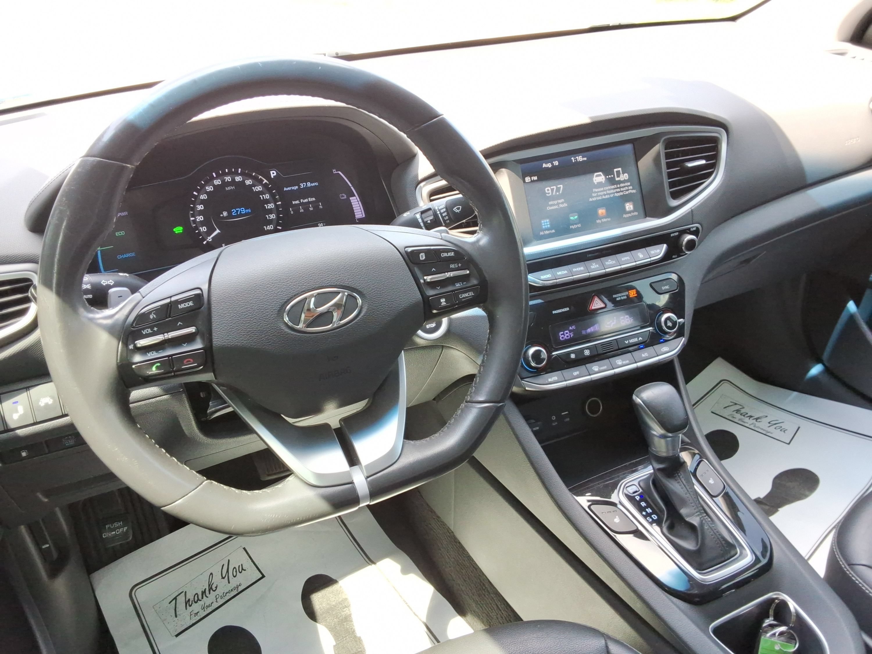 Used 2019 Hyundai Ioniq Limited FWD image 12