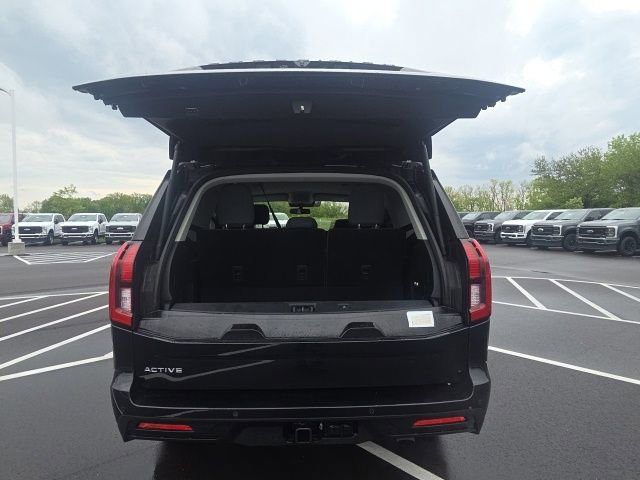Used 2025 Ford Expedition Active AWD/4WD image 10