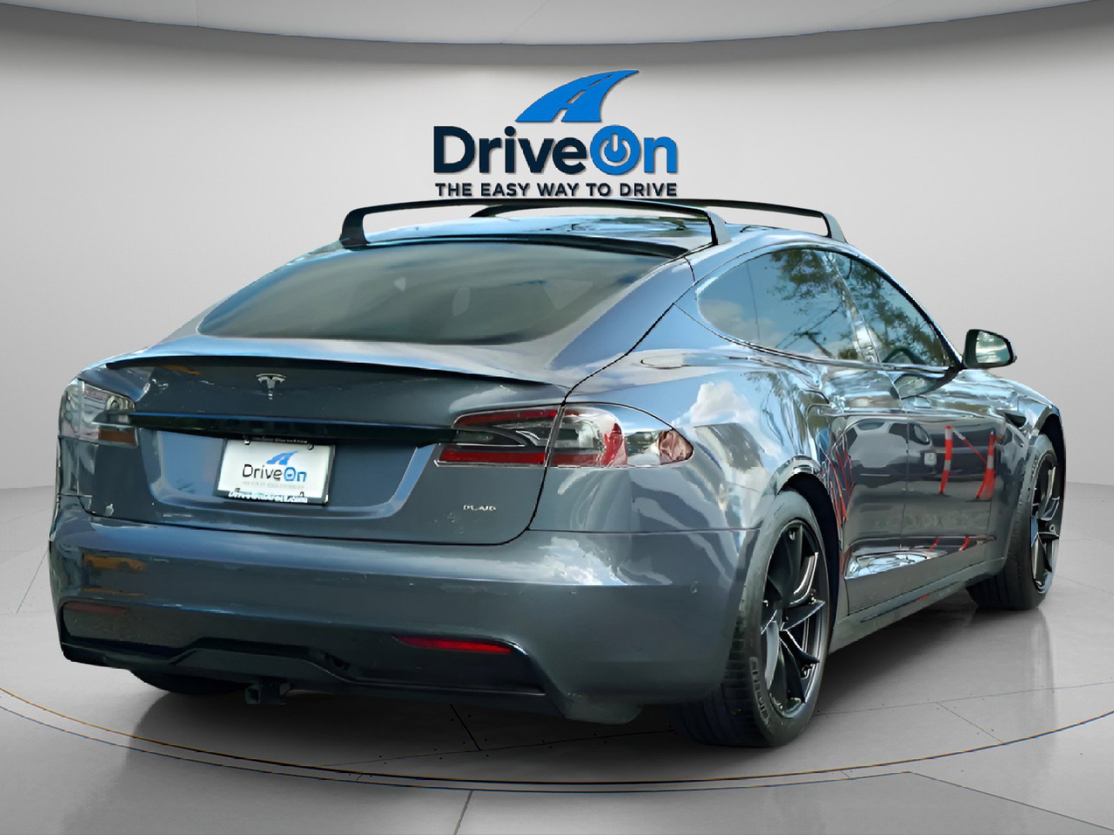 Used 2021 Tesla Model S Plaid image 16