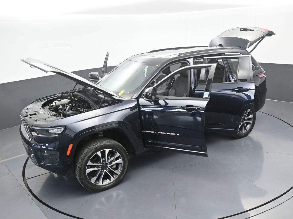 Used 2024 Jeep Grand Cherokee Overland w/ Luxury Tech Group IV image 72
