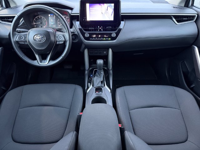 Certified 2025 Toyota Corolla Cross LE w/ Moonroof Package FWD image 20