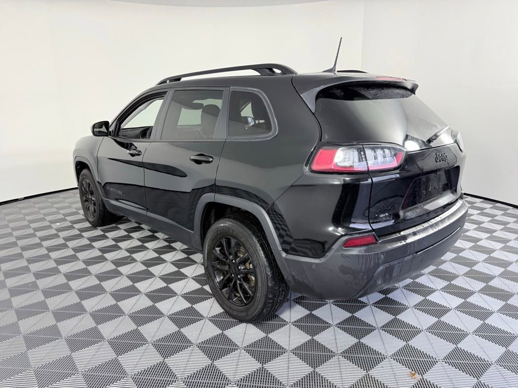 Used 2023 Jeep Cherokee Altitude Lux image 5