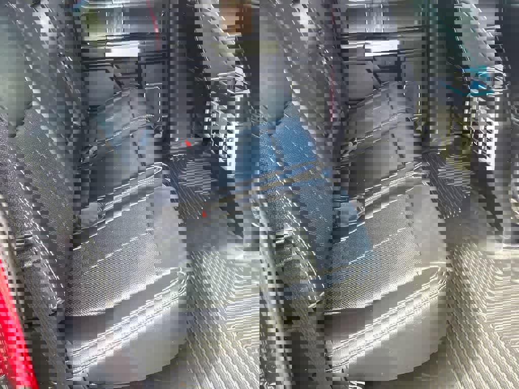 Used 2019 Ford F150 Lariat image 14