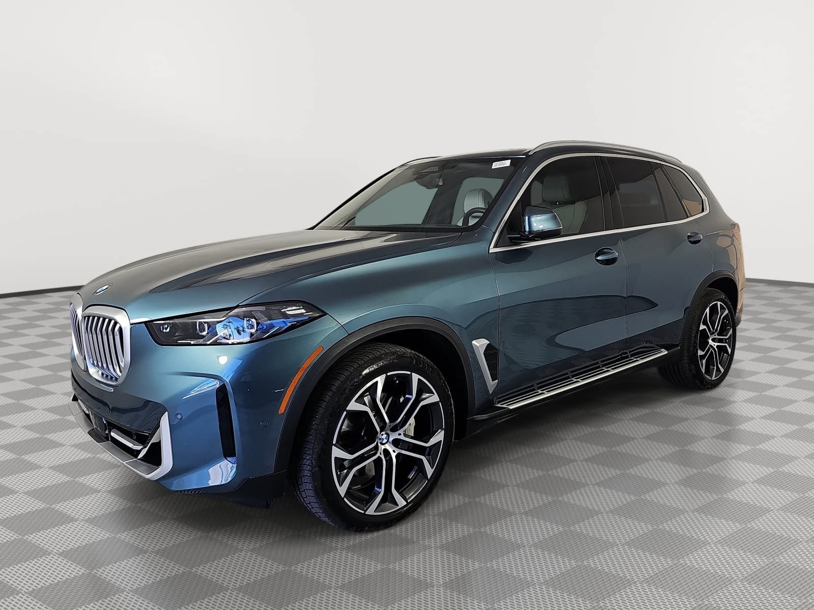 Used 2025 BMW X5 sDrive40i w/ Premium Package RWD image 4