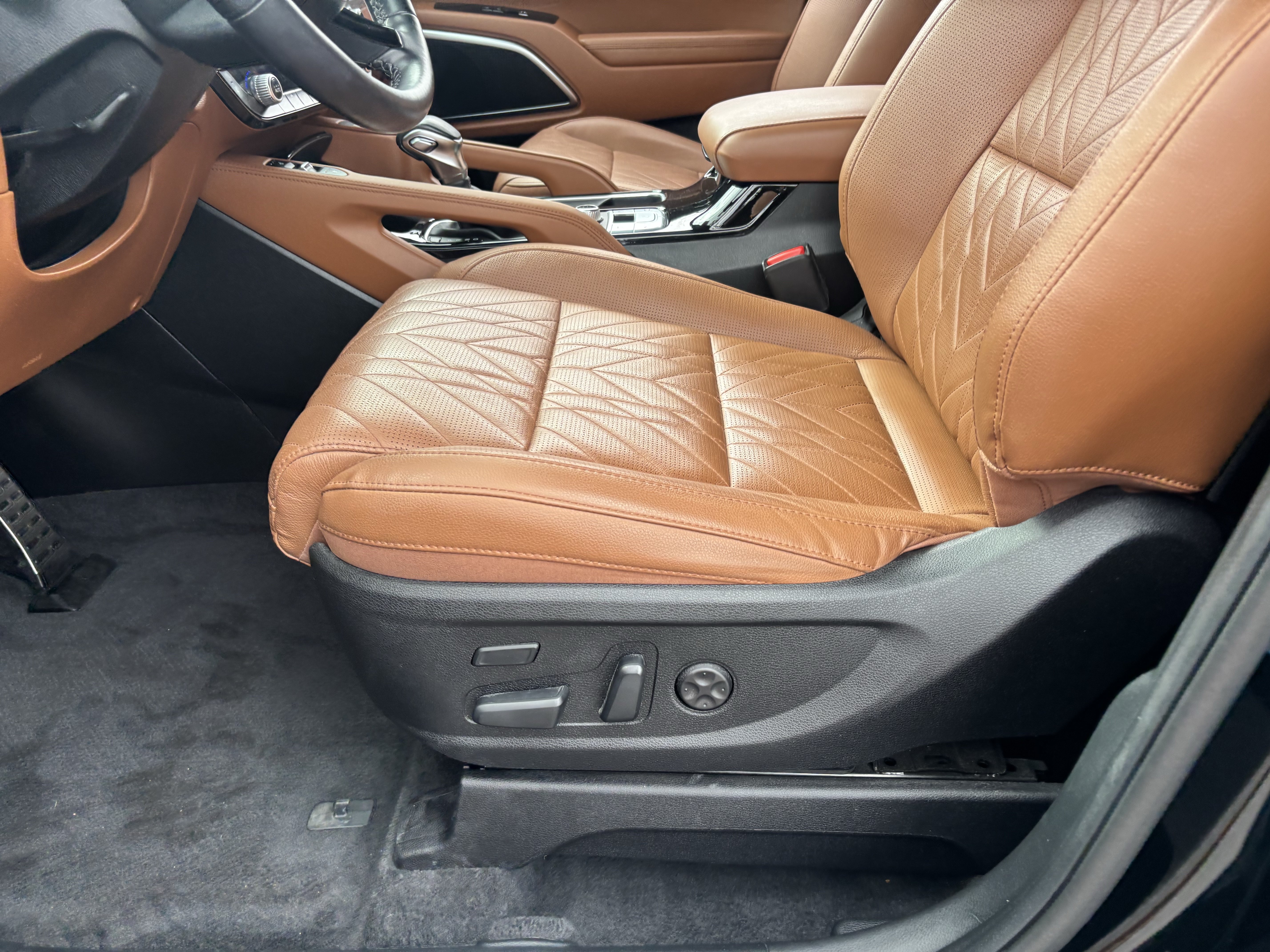 Certified 2025 Kia Telluride SX X-Line AWD/4WD image 18