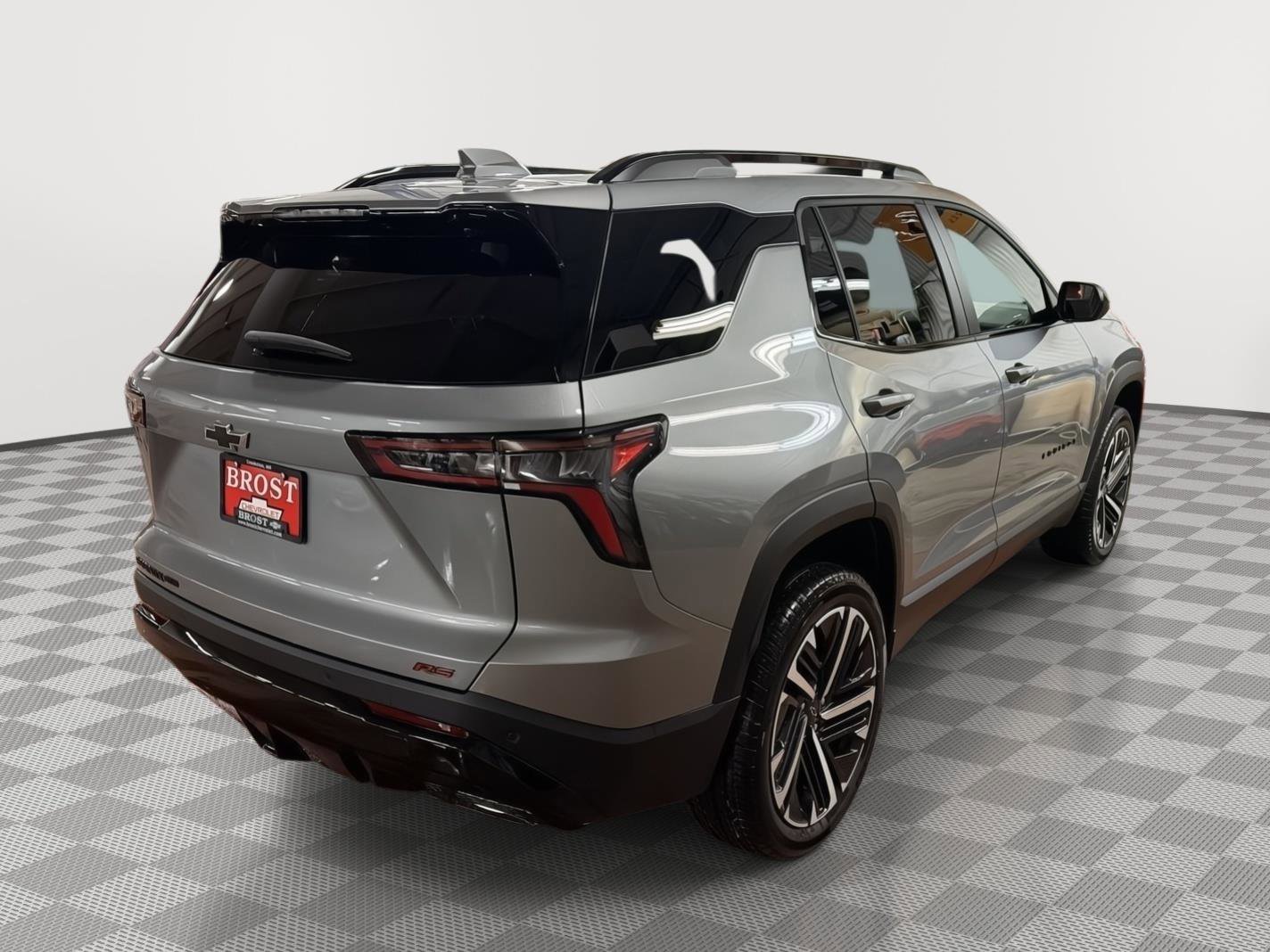 New 2026 Chevrolet Equinox RS AWD/4WD image 6