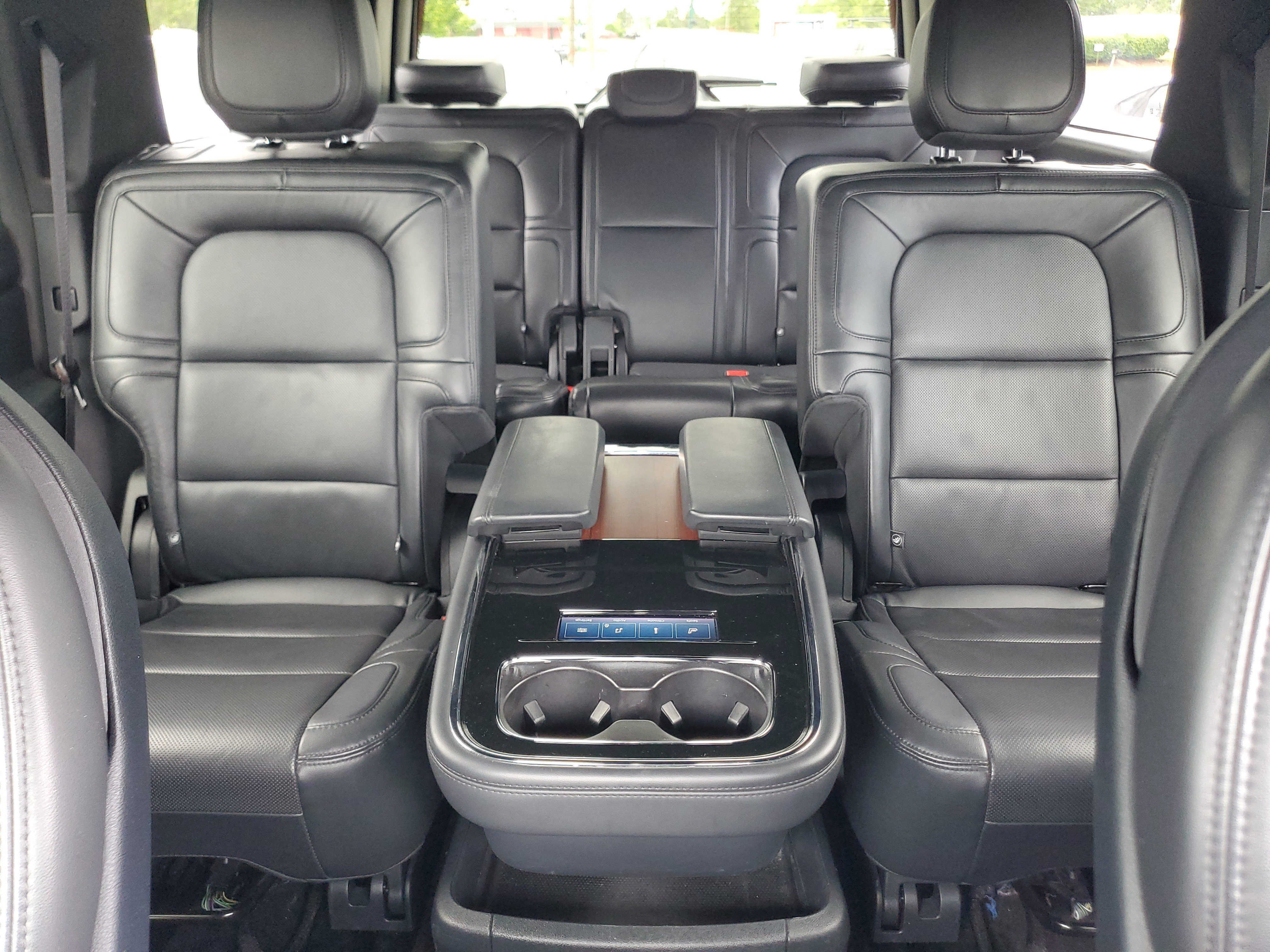 Certified 2023 Lincoln Navigator Reserve AWD/4WD image 19