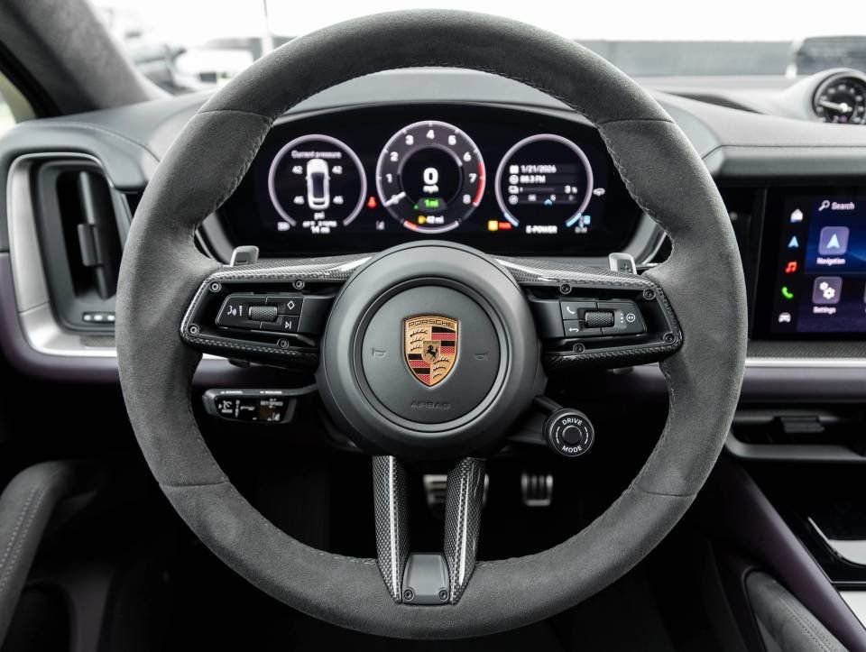 New 2026 Porsche Cayenne S image 13