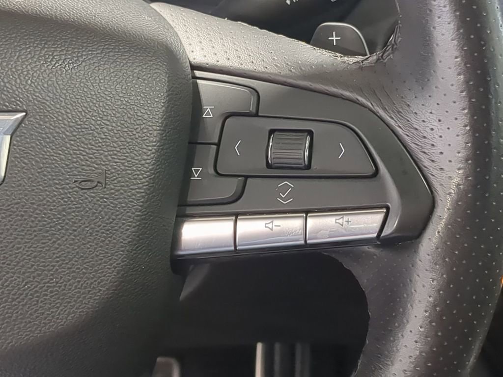 Used 2023 Cadillac XT4 Sport w/ LPO, Onyx Lite Package image 30