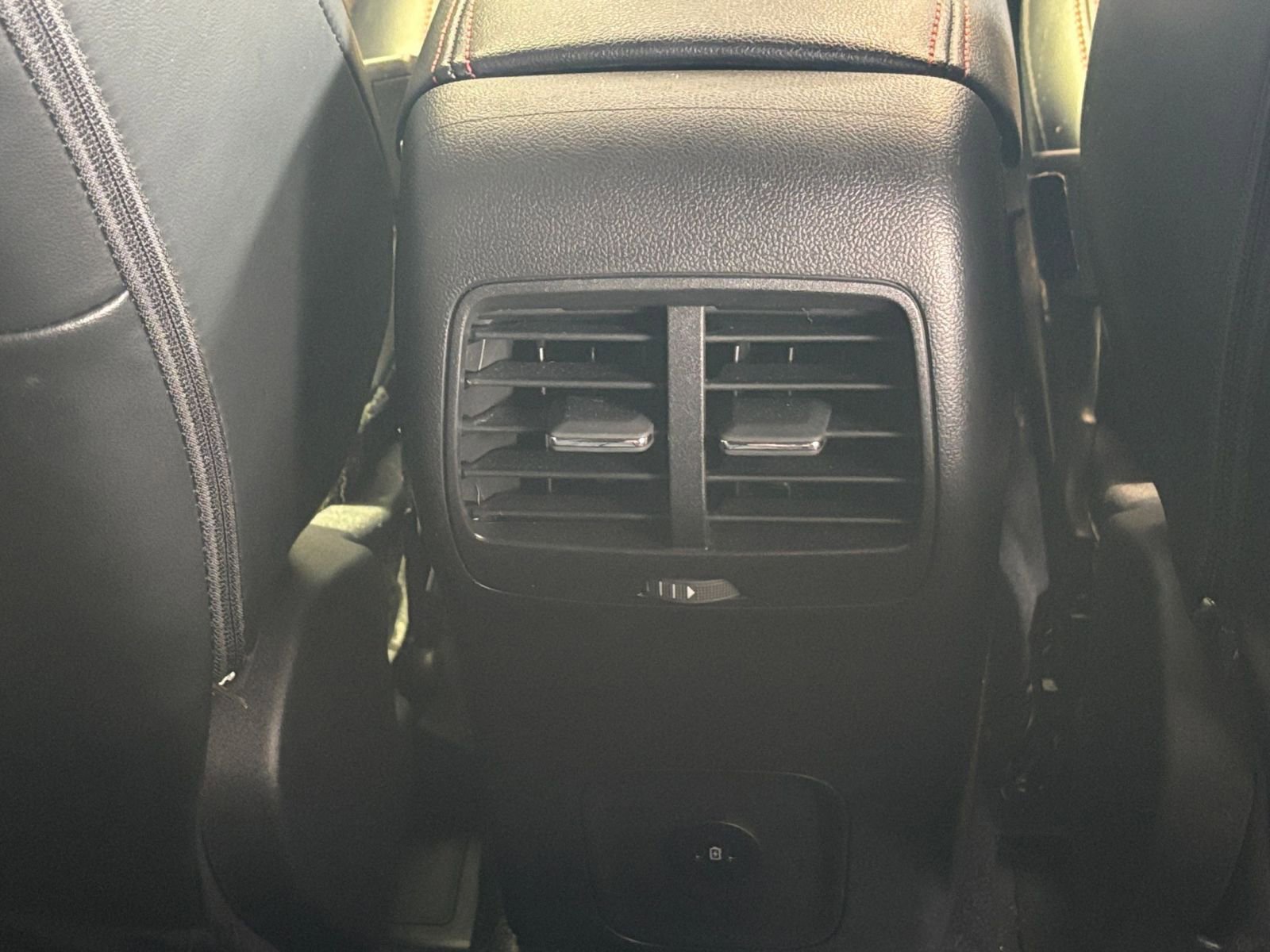 Used 2025 Ford Escape ST-Line image 28