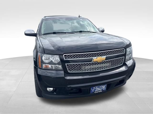 Used 2013 Chevrolet Avalanche LTZ AWD/4WD image 4