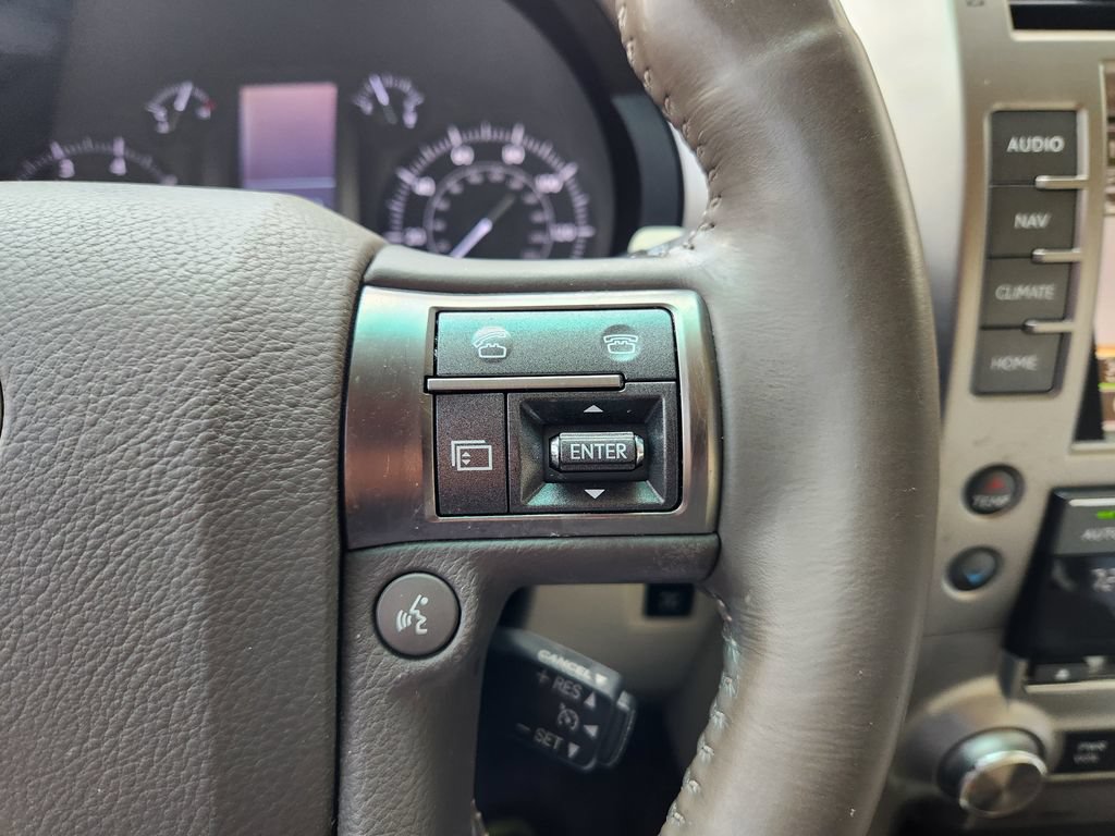 Used 2016 Lexus GX 460 w/ Premium Package AWD/4WD image 30