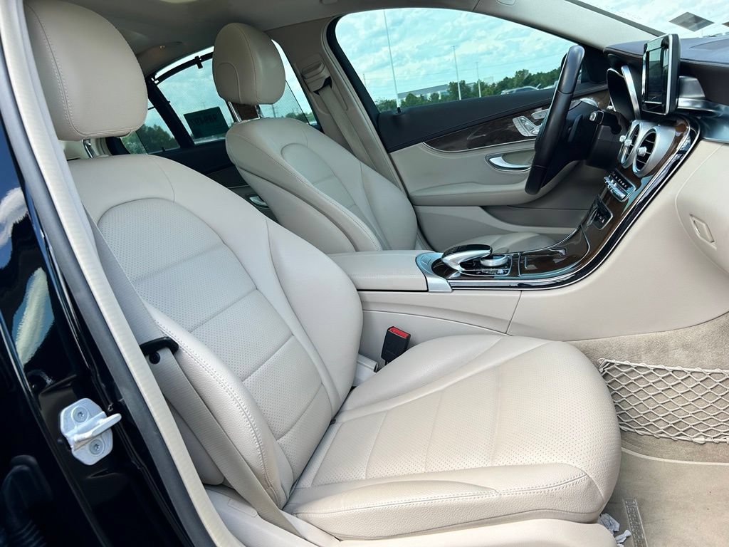 Used 2015 Mercedes-Benz C 300 4MATIC Sedan image 11