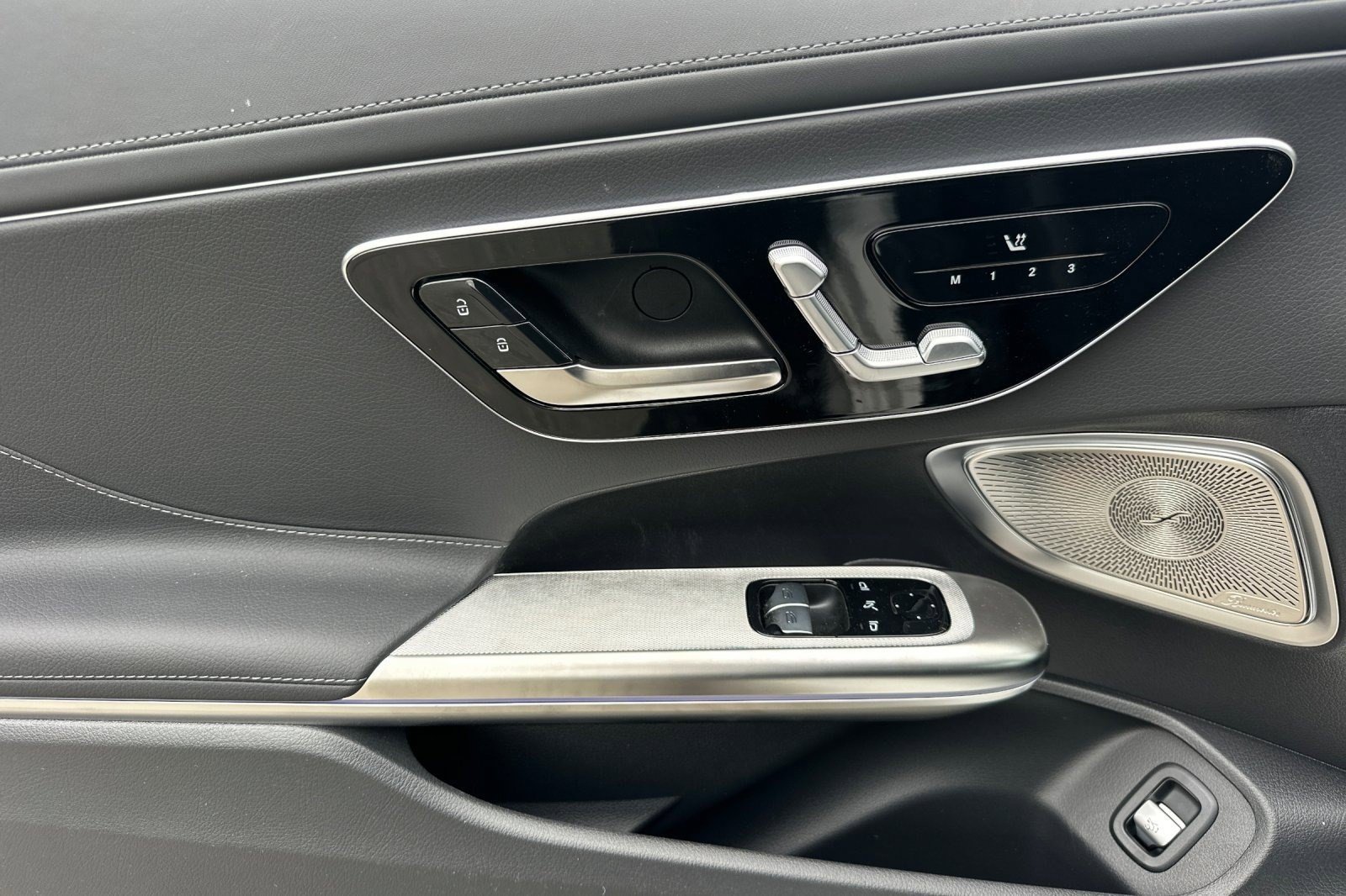 New 2026 Mercedes-Benz CLE 300 4MATIC Coupe image 13
