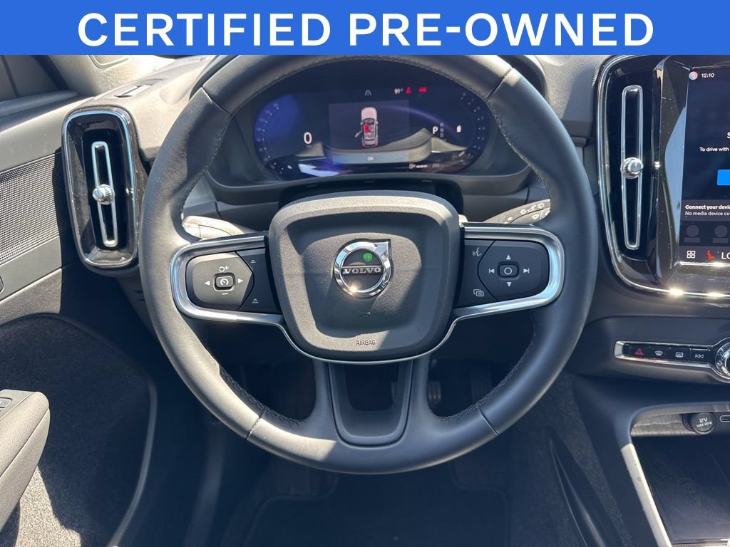 Certified 2025 Volvo XC40 B5 Plus AWD/4WD image 24