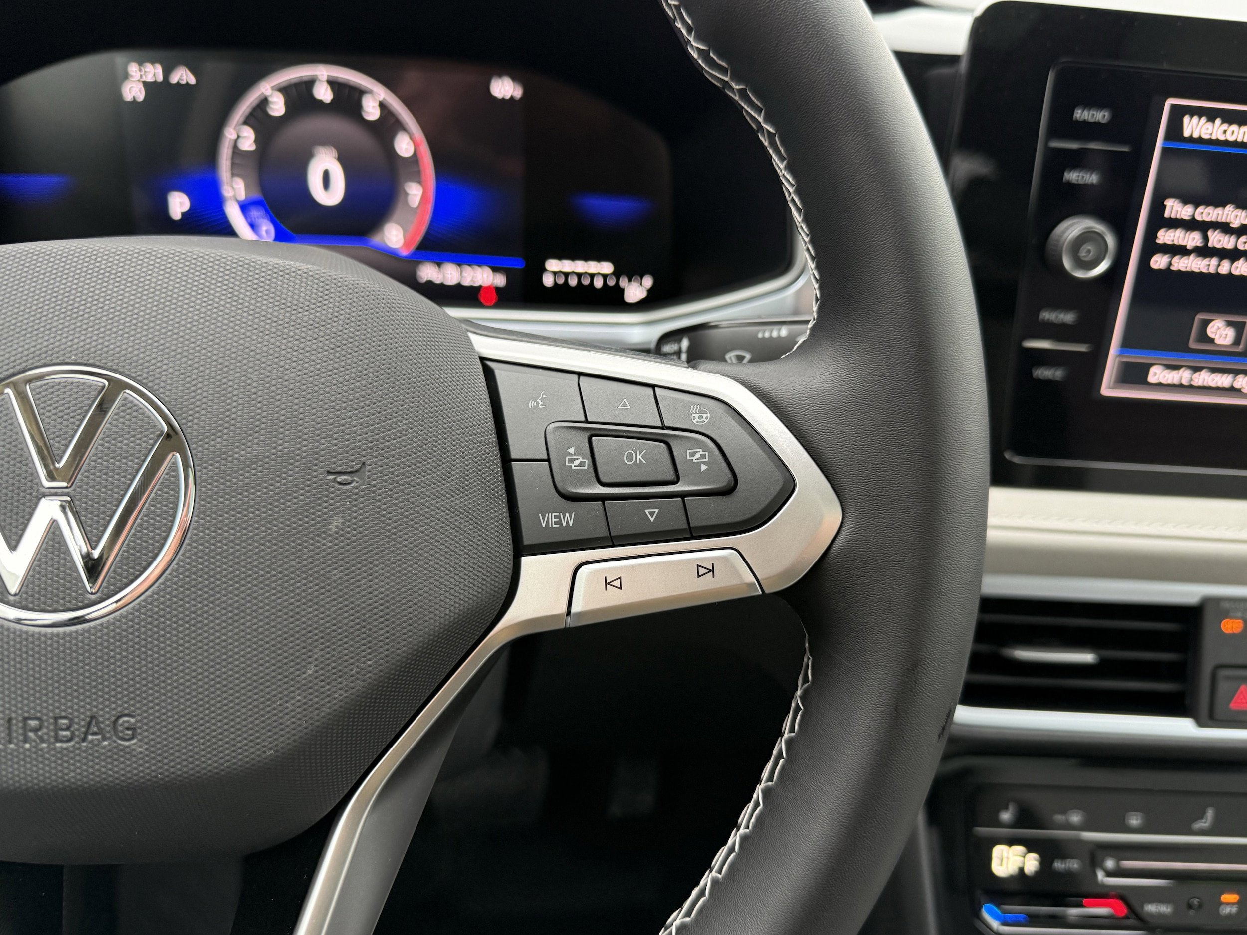 New 2026 Volkswagen Taos SE AWD/4WD image 15