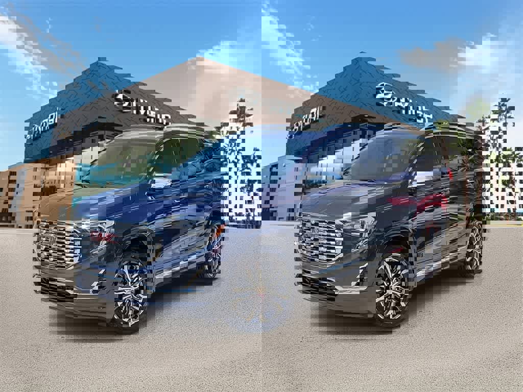 Used 2019 GMC Terrain Denali w/ Driver Alert Package II image 1