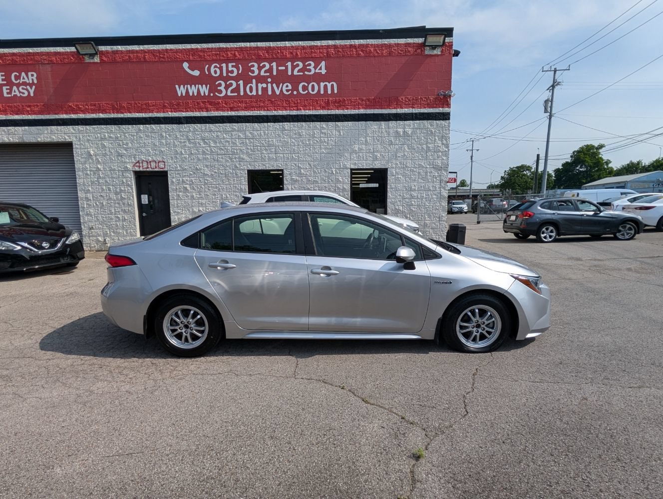 Used 2020 Toyota Corolla LE FWD image 5