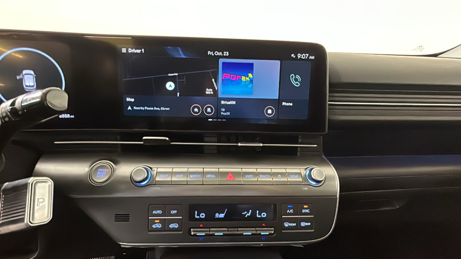 Used 2025 Hyundai Kona Limited AWD/4WD image 29