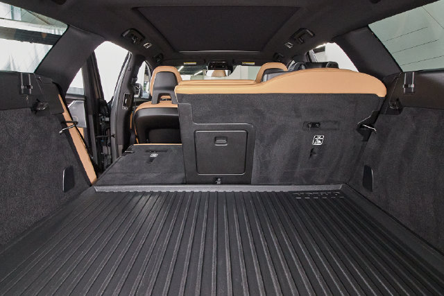 Used 2017 Volvo V90 T6 Cross Country AWD/4WD image 25