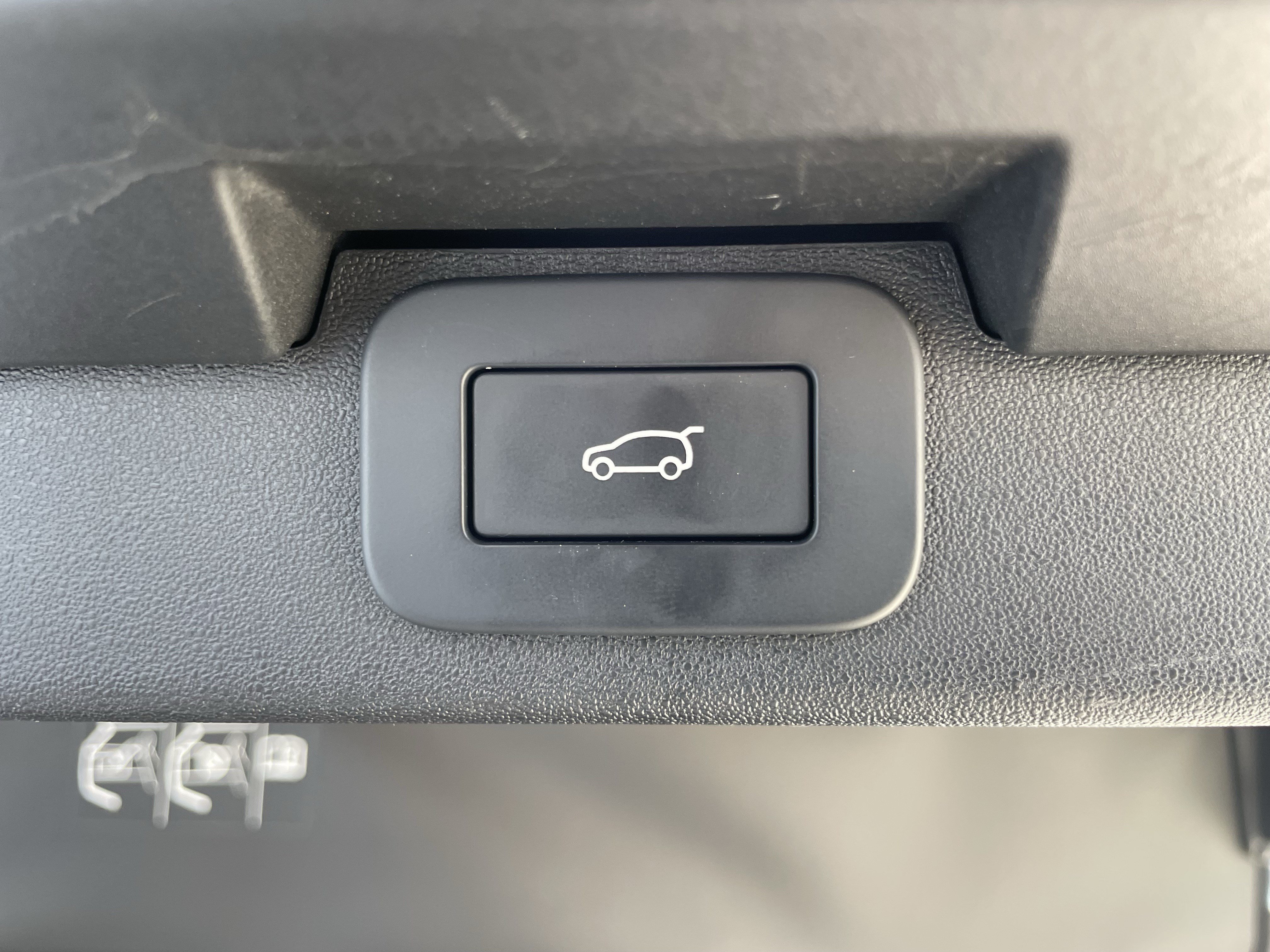 Certified 2025 Land Rover Discovery Dynamic SE AWD/4WD image 41