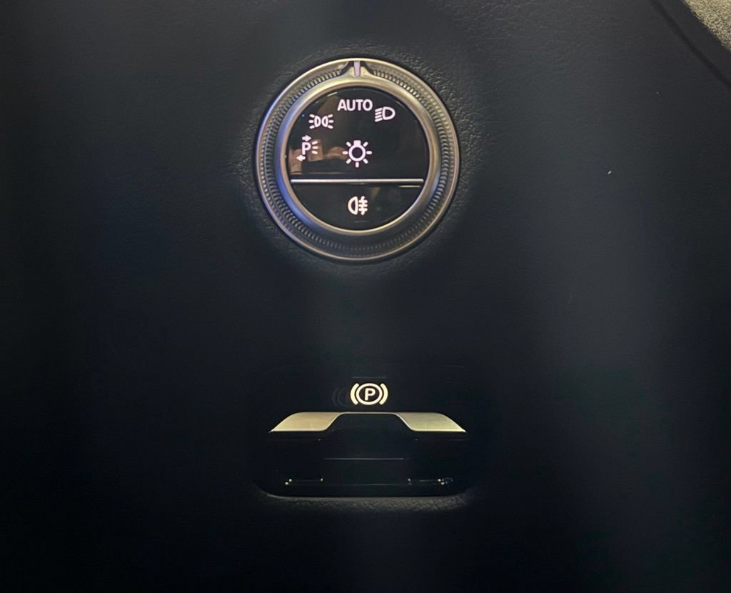 Used 2023 Mercedes-Benz C 300 4MATIC Sedan w/ AMG Line w/ Night Package image 13