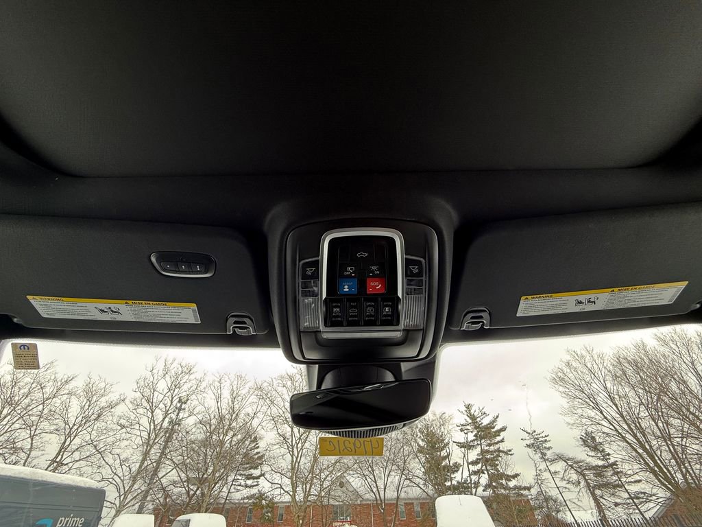 Used 2022 RAM 1500 Limited w/ Body-Colour Bumper Group image 30