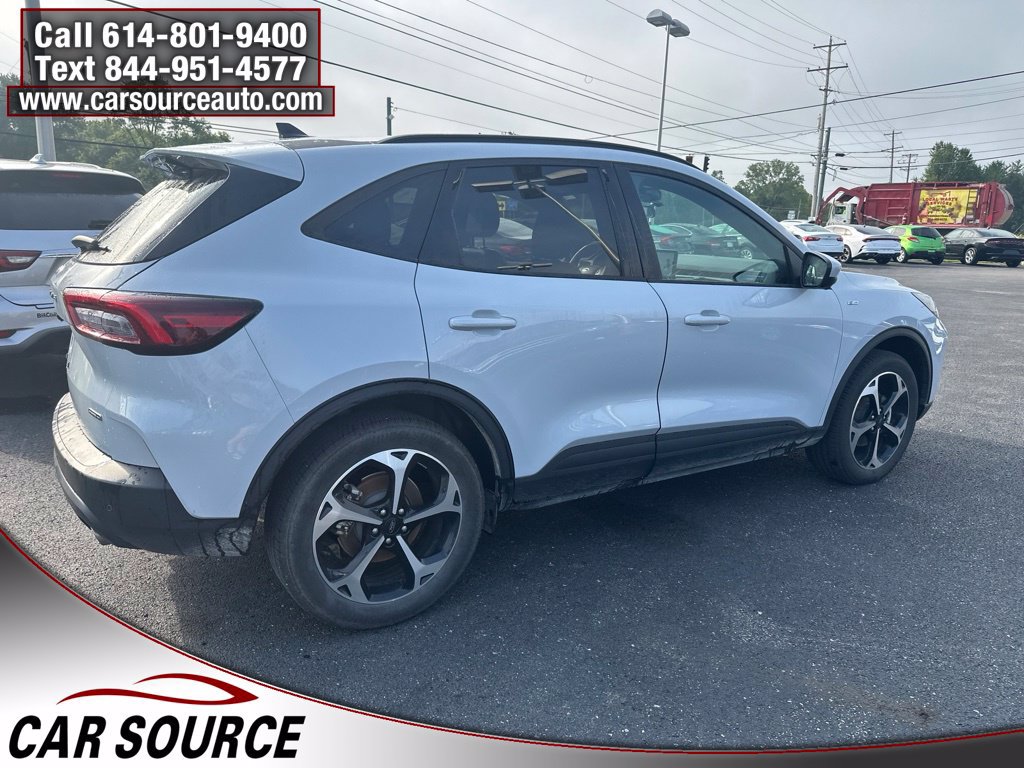 Used 2025 Ford Escape ST-Line Select w/ Tech Pack #2 AWD/4WD image 9