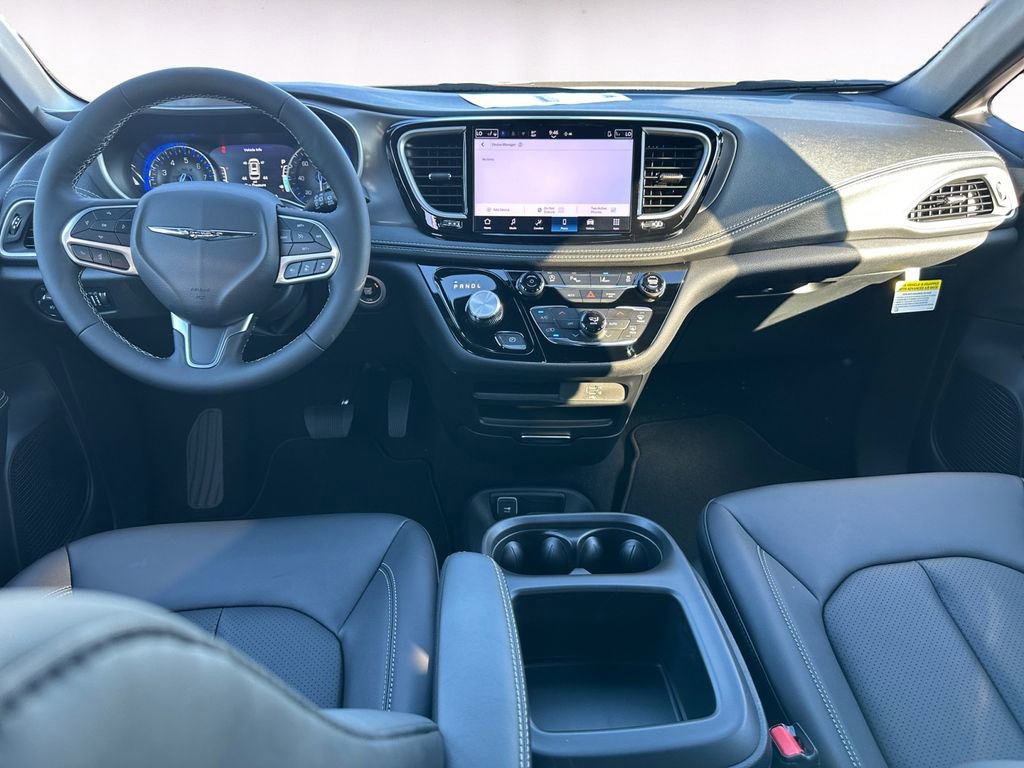 New 2026 Chrysler Pacifica Select image 10