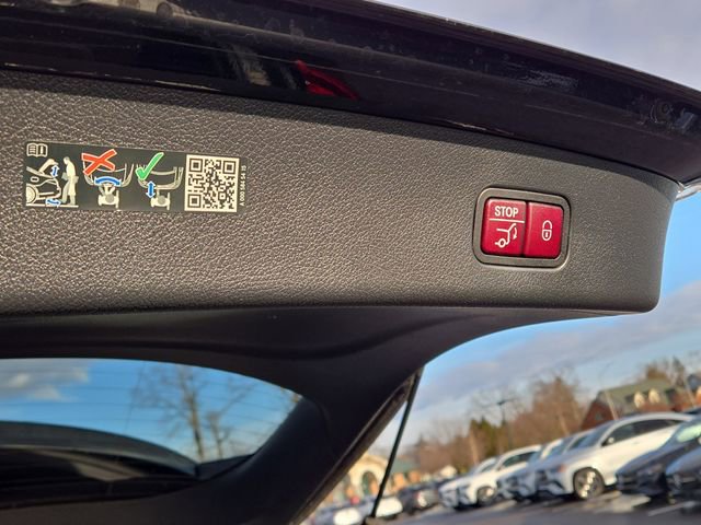 Used 2023 Mercedes-Benz GLC 300 4MATIC image 28