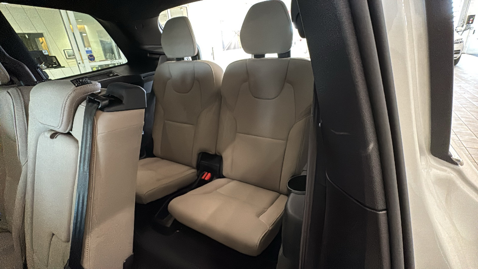 New 2026 Volvo XC90 B5 Core w/ Protection Package AWD/4WD image 29