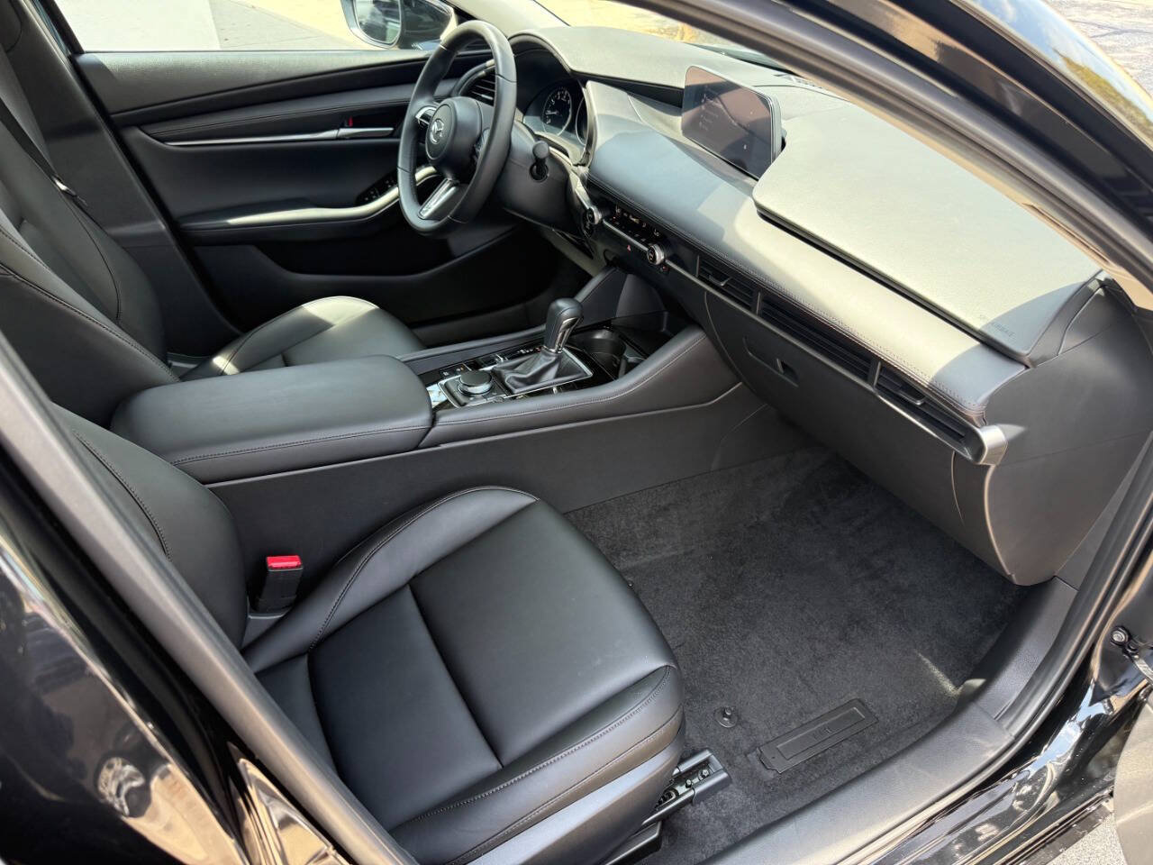 Used 2025 MAZDA MAZDA3 s FWD image 27