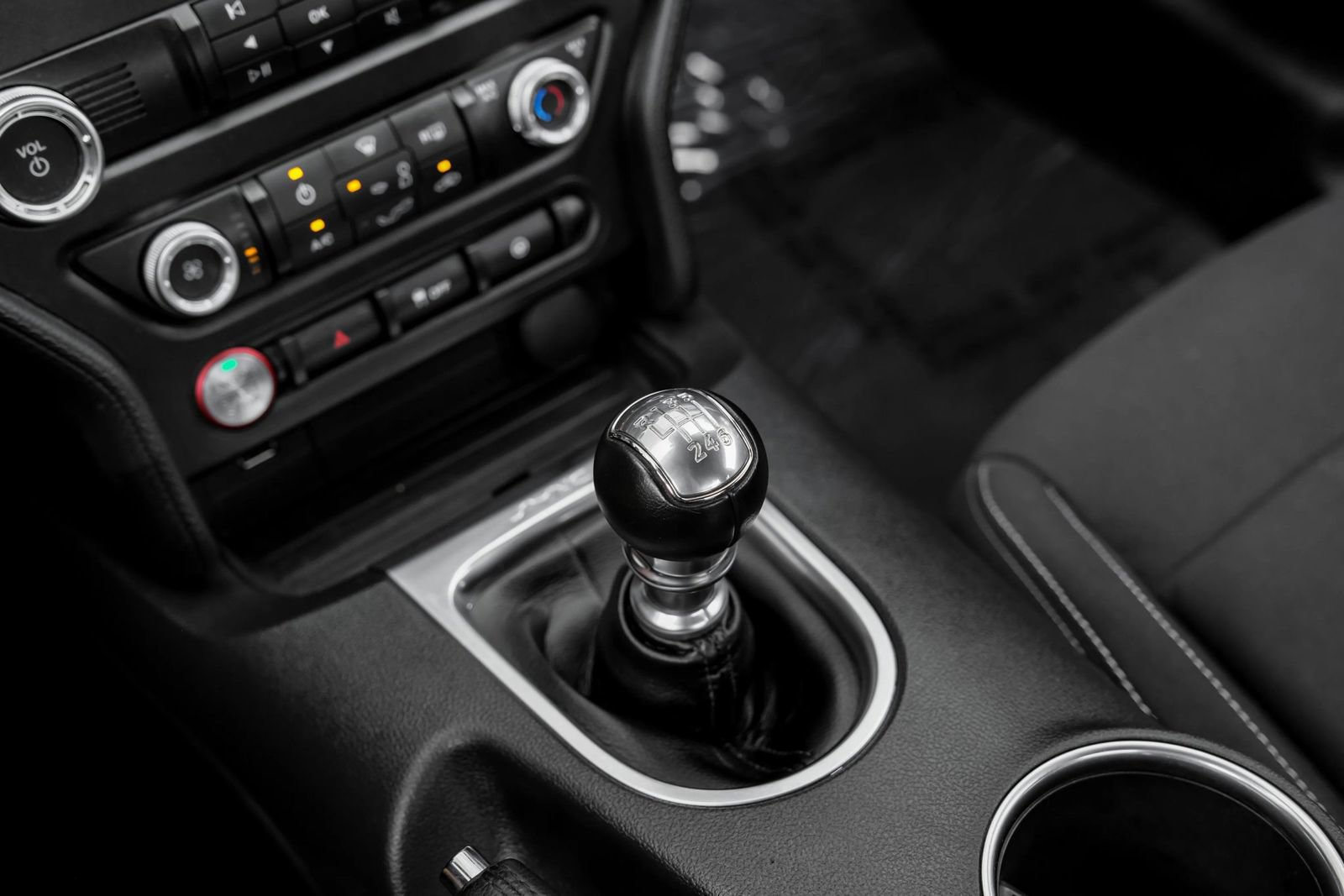 Used 2022 Ford Mustang GT RWD image 32