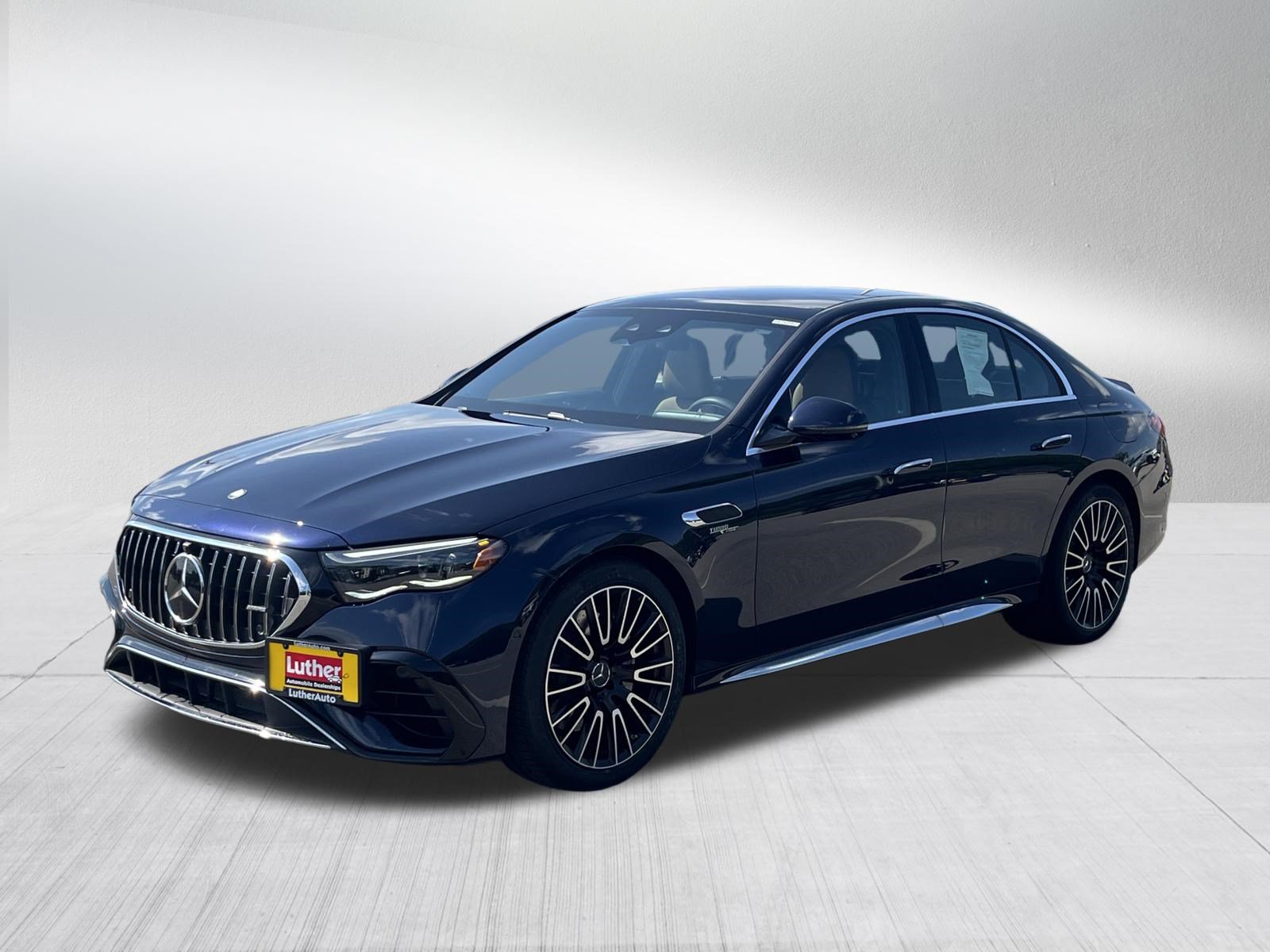 Used 2025 Mercedes-Benz E 53 AMG e 4MATIC Sedan image 3