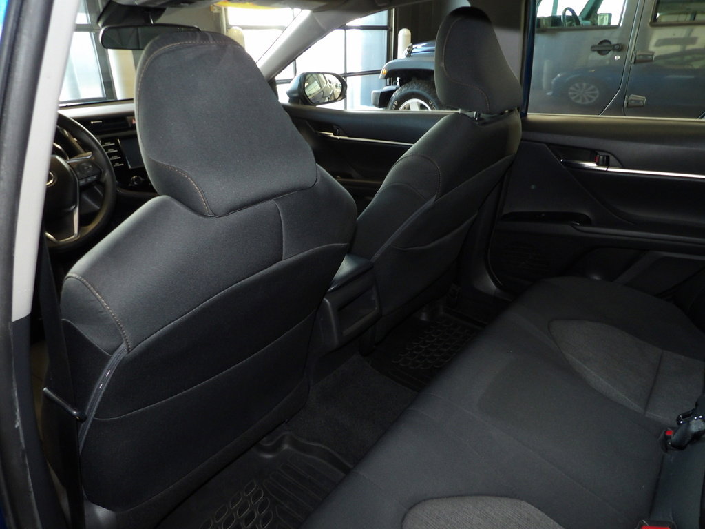 Used 2019 Toyota Camry LE image 21