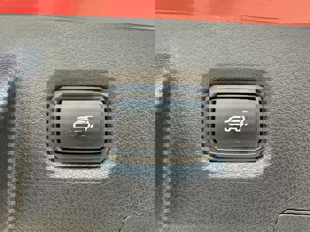 Used 2020 Hyundai Santa Fe SEL w/ Convenience Package image 31