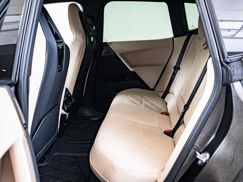 Used 2023 BMW iX M60 image 34