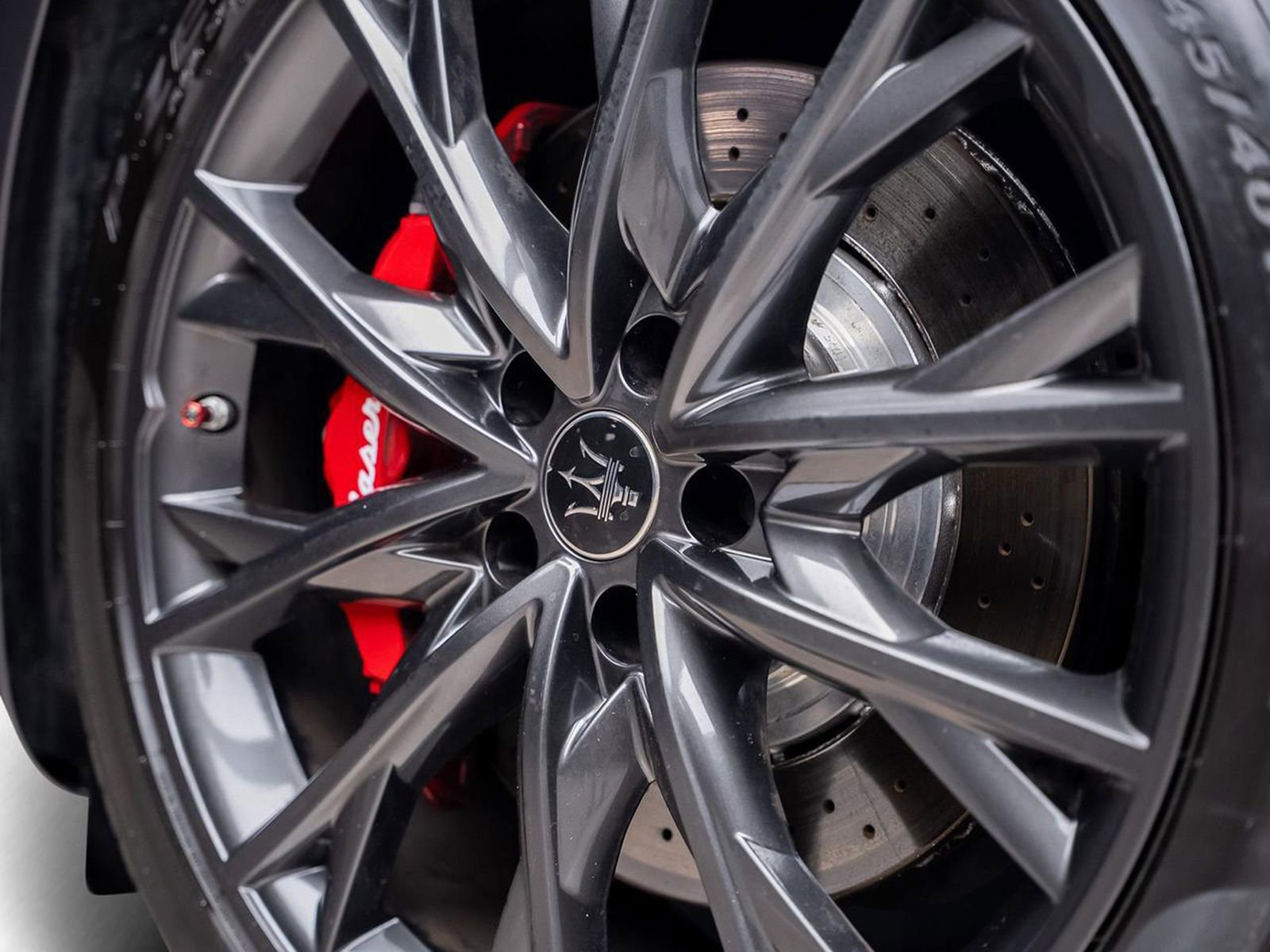 Used 2022 Maserati Ghibli Modena RWD image 6