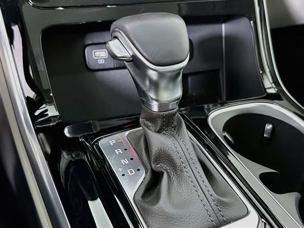 Used 2024 Kia Carnival SX Prestige FWD image 11