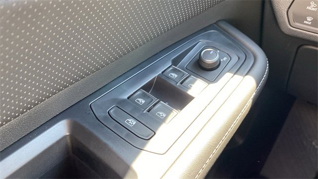 New 2026 Volkswagen Atlas SEL image 17